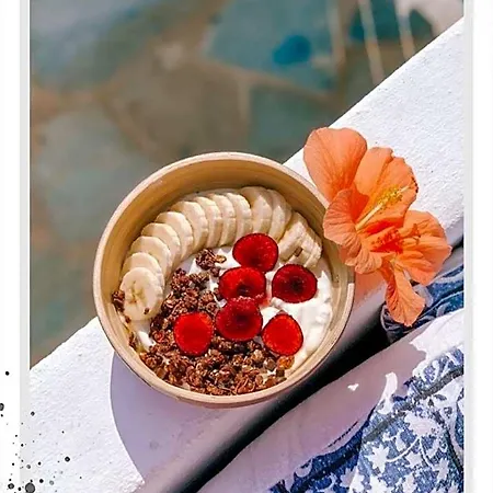 Nautilus House 호텔 2*